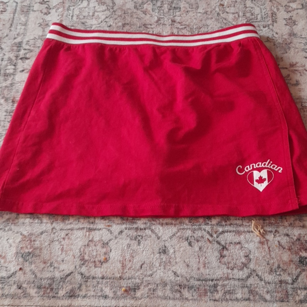 Canadian Red Athletic Skort with Striped Waistband